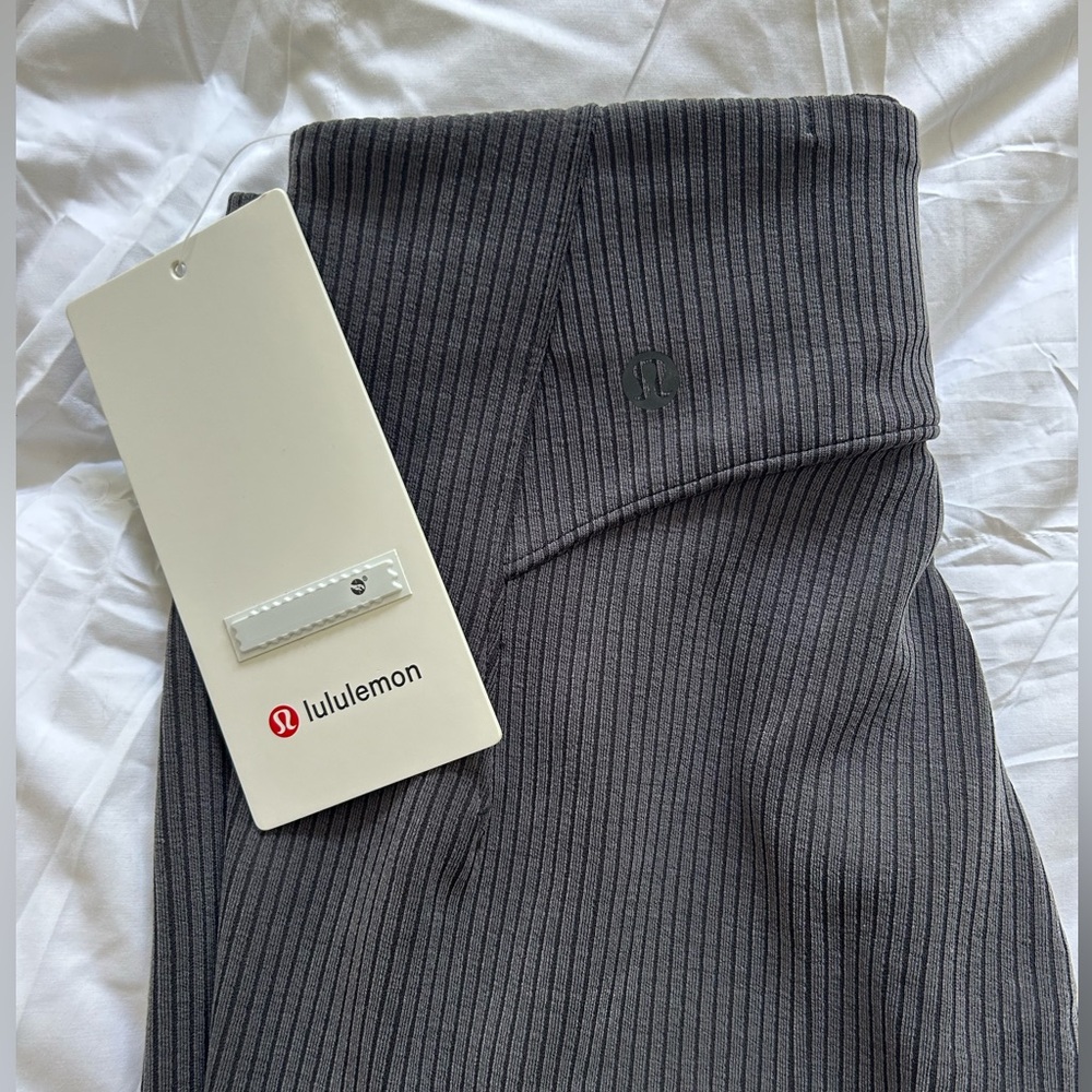 Lululemon Ribbed Softstreme Zip-Leg High-Rise Cropped Pant 25"